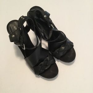 Nine West Leather Uppers Sandal’s Black Size 7.5